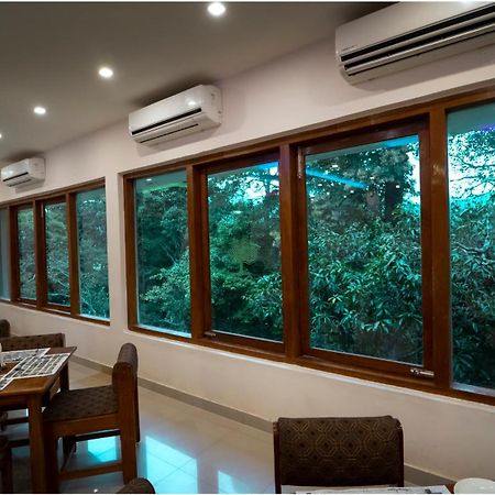 Aranya Nivas Hotel Thekkady Eksteriør billede
